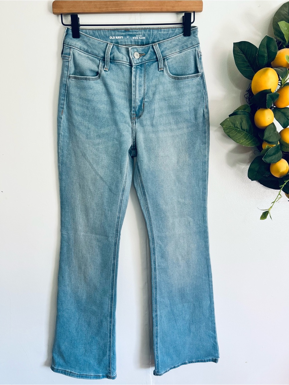 Old Navy High Rise Wow Flare Jeans size 0